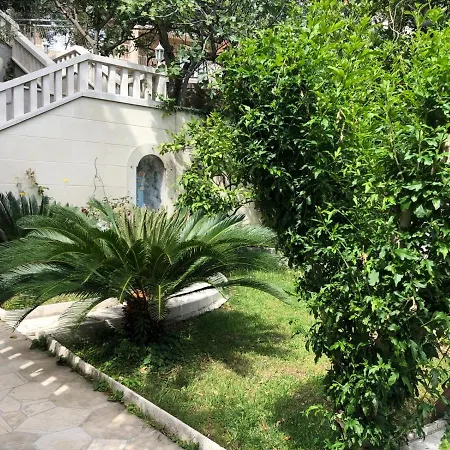Rosso Apartmán Baška Voda