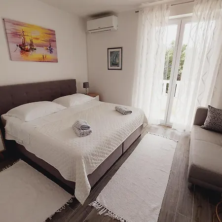 Apartment Rosso *