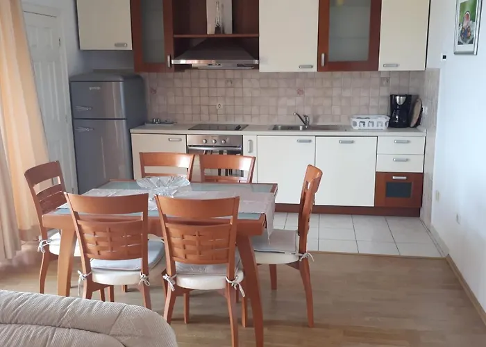Apartman Rosso Baska Voda